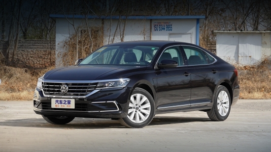 Ķīnas tirgum paredzētais Volkswagen Passat tika pārveidots